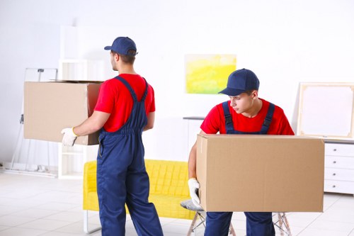 Removal truck hire service for homes in Blackfen