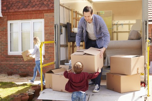 Packing and moving support for a Blackfen house removal
