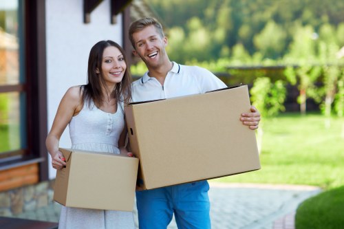 Moving van support for residential and commercial moves near Blackfen