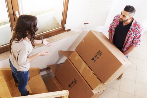 Commercial and residential moving support with a removals van
